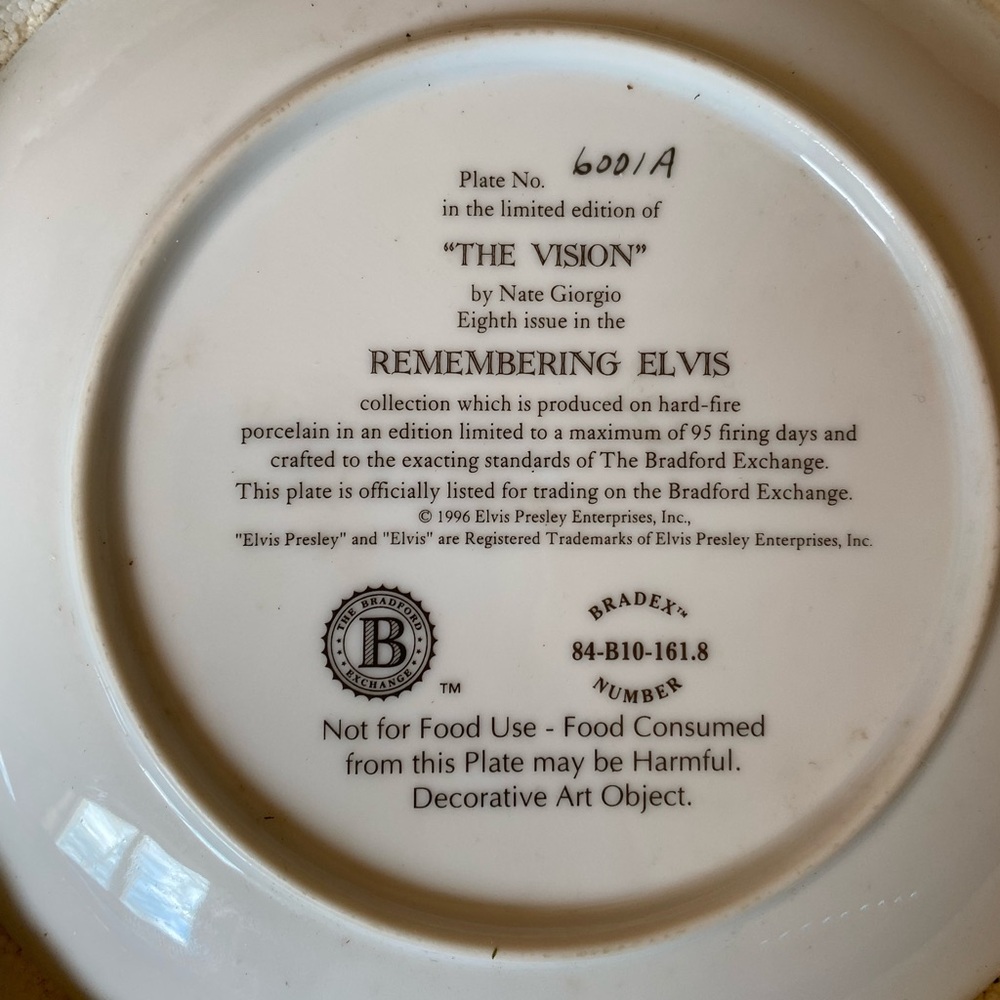 Elvis Presley limited edition remembering Elvis collection plates